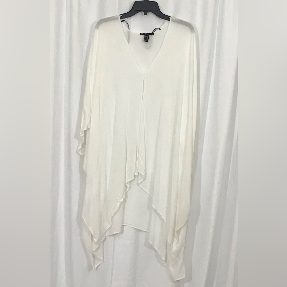 SOLD - Sz M | Forever 21 | Batwing Beach Cover Up Kimono Bathing suit Cover Up
